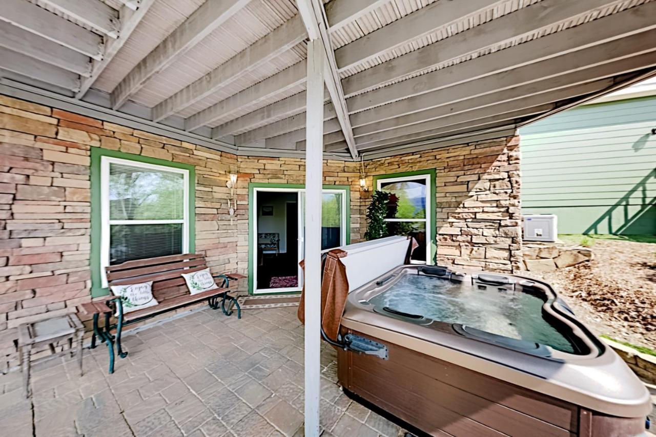 Peaks Oasis Villa Lake Lure Exterior photo